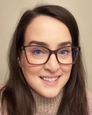 Photo of Emily Dabrowski, Clinical Social Work/Therapist, LCSW