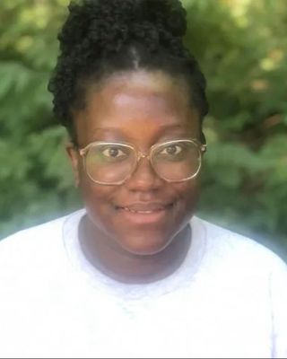 Photo of Suzra Martha Antoine, Clinical Social Work/Therapist, MSW, LICSWA, CCTP