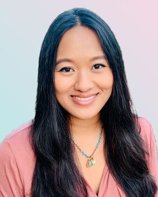 Photo of Ginny Dolores, Pre-Licensed Professional in Glendale, Los Angeles, CA