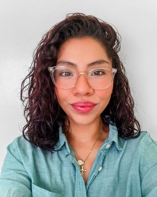 Photo of Diana Veliz, Clinical Social Work/Therapist, MSW, LCSW
