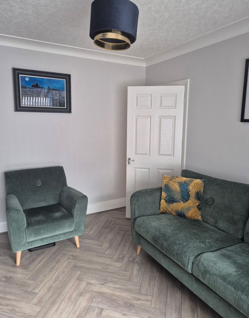 My aim is to create a calm, safe and comfortable environment where you can simply be yourself.