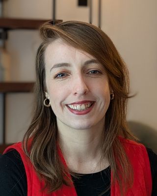 Photo of Holly Dignam, Psychotherapist, Pre-Accredited Member IACP