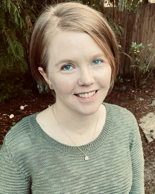 Photo of Jen Pond, MMCFC, LPC, Licensed Professional Counselor in Tigard