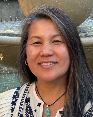 Photo of Tuyet M Johnson, LMSW, Clinical Social Work/Therapist