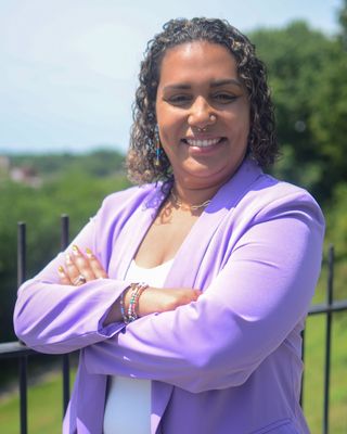 Photo of Zara Walker Logan, Clinical Social Work/Therapist, LCSW