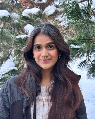 Photo of Fatima Mudassir, Registered Psychotherapist (Qualifying), RP(Q), MACP, BSc