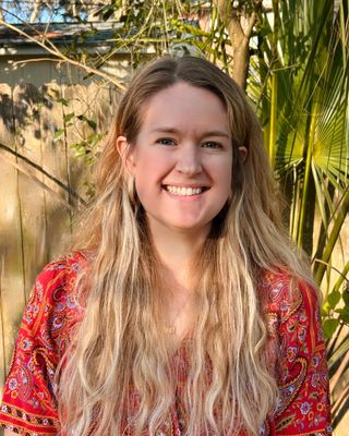 Photo of Hillary Roseti, Marriage & Family Therapist, MS, LMFT