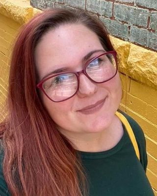 Photo of Zoë Arnold, Pre-Licensed Professional