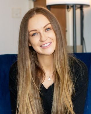 Photo of Shannon Egan, Psychotherapist, MA, MIAHIP