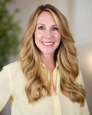 Photo of Stacey McCutcheon, Psychiatric Nurse Practitioner, ARNP, PMHNP