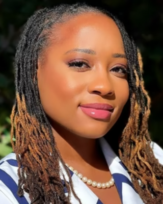Photo of Deshanae Benjamin, Clinical Social Work/Therapist, LCSW