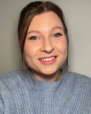 Photo of Olivia Madison Cox, Registered Psychotherapist (Qualifying), MA