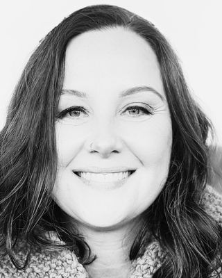 Photo of Roni Visekruna - Roni / Golden Somatic Therapy, Psychotherapist, PACFA