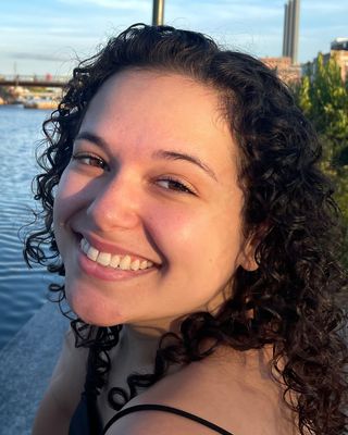 Photo of Juliette Saltzman, Marriage & Family Therapist Associate, LMFT-A