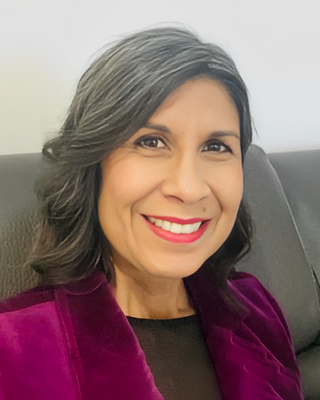 Photo of Eunice Flores-Uselman, Clinical Social Work/Therapist, LCSW