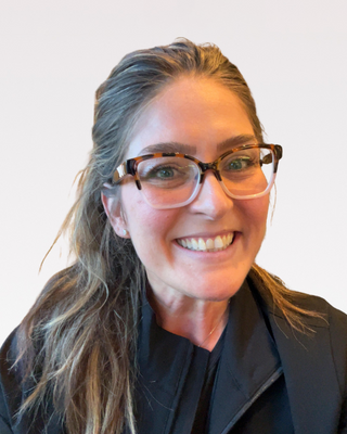 Photo of Heather Mong, Psychiatric Nurse Practitioner, PMHNP