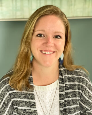 Photo of Emily E Downer, Counselor in 40475, KY