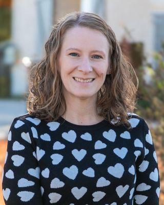 Photo of April McElhenny, Clinical Social Work/Therapist, MSW, LCSW