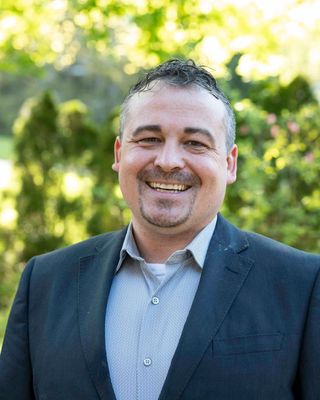 Photo of Ben T Currie, Pre-Licensed Professional, LMSW