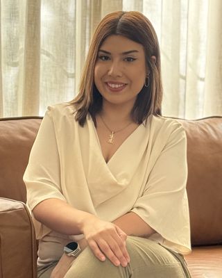 Photo of Veronica Shindo, Registered Associate Clinical Social Worker, ACSW