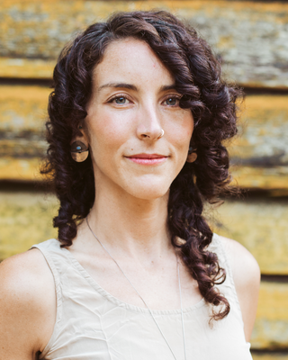 Photo of Hannah Rosales, Somatic Therapy, Marriage & Family Therapist in Oakland, CA