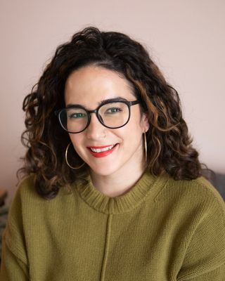 Photo of Carly Shadid, Marriage & Family Therapist, MS, LMFT