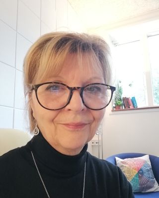 Photo of Michele Watson, Psychotherapist, DCounsPsych, MBACP Snr. Accred