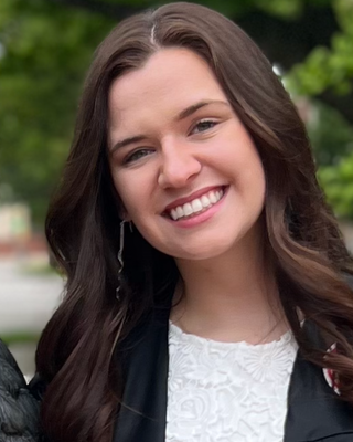 Photo of Jozie Trenhaile, Pre-Licensed Professional, MSW