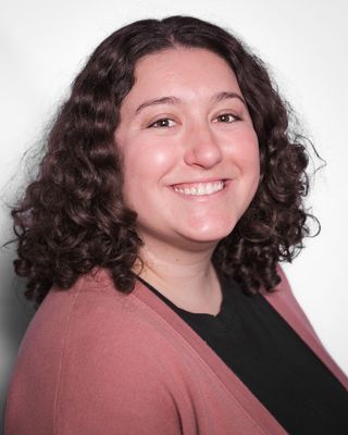 Photo of Jessie Laurenzi, Counselor in Madison, WI