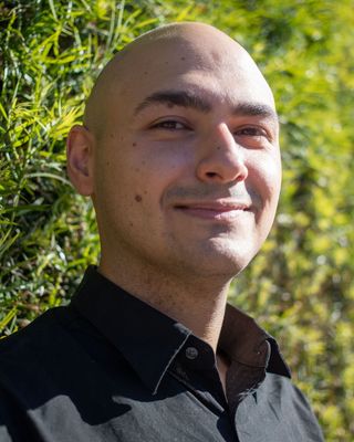 Photo of Kamyar Jarahzadeh, Associate Clinical Social Worker, ASW