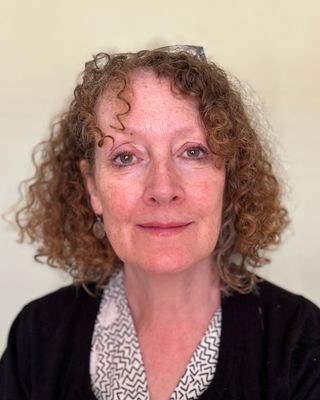 Photo of Bronwen Lina Taylor, MBABCP, Psychotherapist