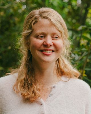 Photo of Cassie Weeden, Psychotherapist, MA, MBACP Accred