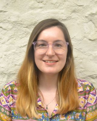 Photo of Rachel Knox, Psychotherapist, Pre-Accredited Member IACP