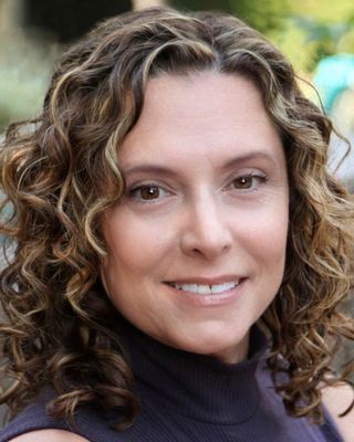 Photo of Marni Neuburger, Clinical Social Work/Therapist, LCSW