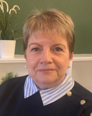 Photo of Elaine Venton, Psychologist, MA, CPsychol