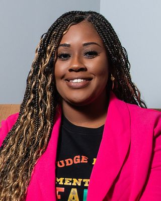 Photo of Quin'tara Spencer Vallaire, Clinical Social Work/Therapist, LCSW