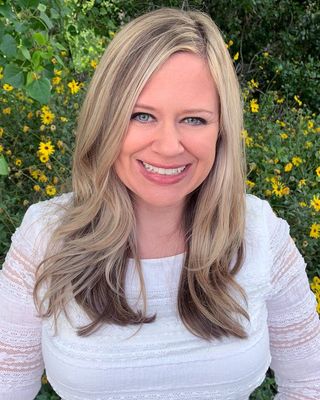 Photo of Jennifer Kalia Overlie, Psychiatric Nurse Practitioner, DNP, PMHNP