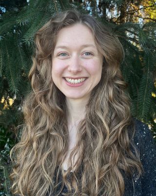 Photo of Elise Quiggins, Marriage & Family Therapist Associate, MA, LMFTA