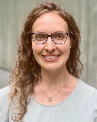 Photo of Julie Perron, Marriage & Family Therapist, MS, LMFT