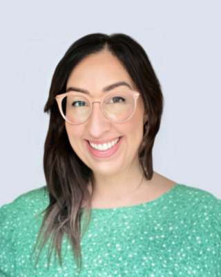 Photo of Rae Schmalz, Registered Psychotherapist (Qualifying), RSW