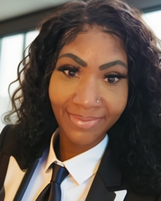 Photo of Jaresa Ross-Bey, Clinical Social Work/Therapist