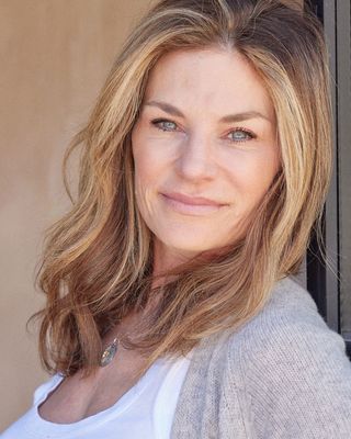 Photo of Meg Reinis, Marriage & Family Therapist, MS, LMFT