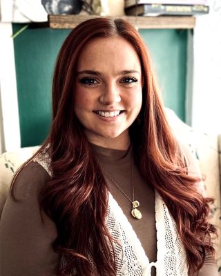 Photo of Erin Leigh Correira - Root to Rise Healing, LLC, Clinical Social Work/Therapist, MSW, LICSW