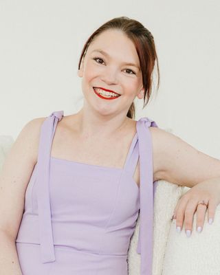 Photo of Zoë Tayler Deibel, Pre-Licensed Professional