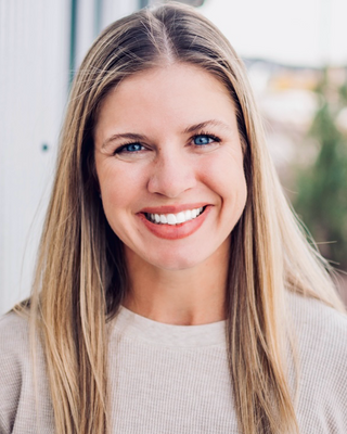 Photo of Larissa Dowe, Clinical Social Work/Therapist, LCSW, LIMHP