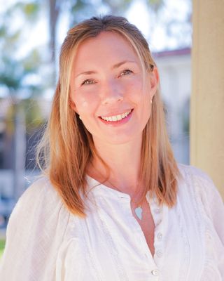 Photo of Shennie Smith, Marriage & Family Therapist, MA, LMFT
