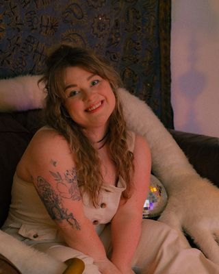 Photo of Nuerodivergence Creativity Kiley Brown - Neurodivergence & Creativity | Kiley Brown, Registered Psychotherapist (Qualifying), MA, RP