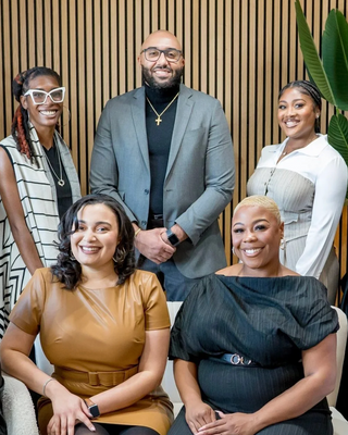 Photo of Dr. Briana DeNeal-Findley - The Bee Network, Clinical Social Work/Therapist, LICSW