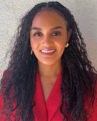 Photo of Ilena Taniece Hawk, Licensed Master Social Worker, Ilena, Hawk