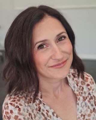 Photo of Ece Busch, Psychologist, MA, PsyBA General